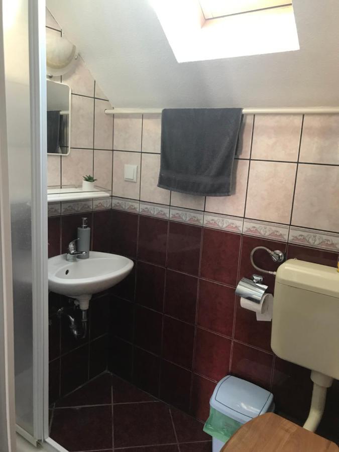 Edu Apartman Hajdúszoboszló Buitenkant foto