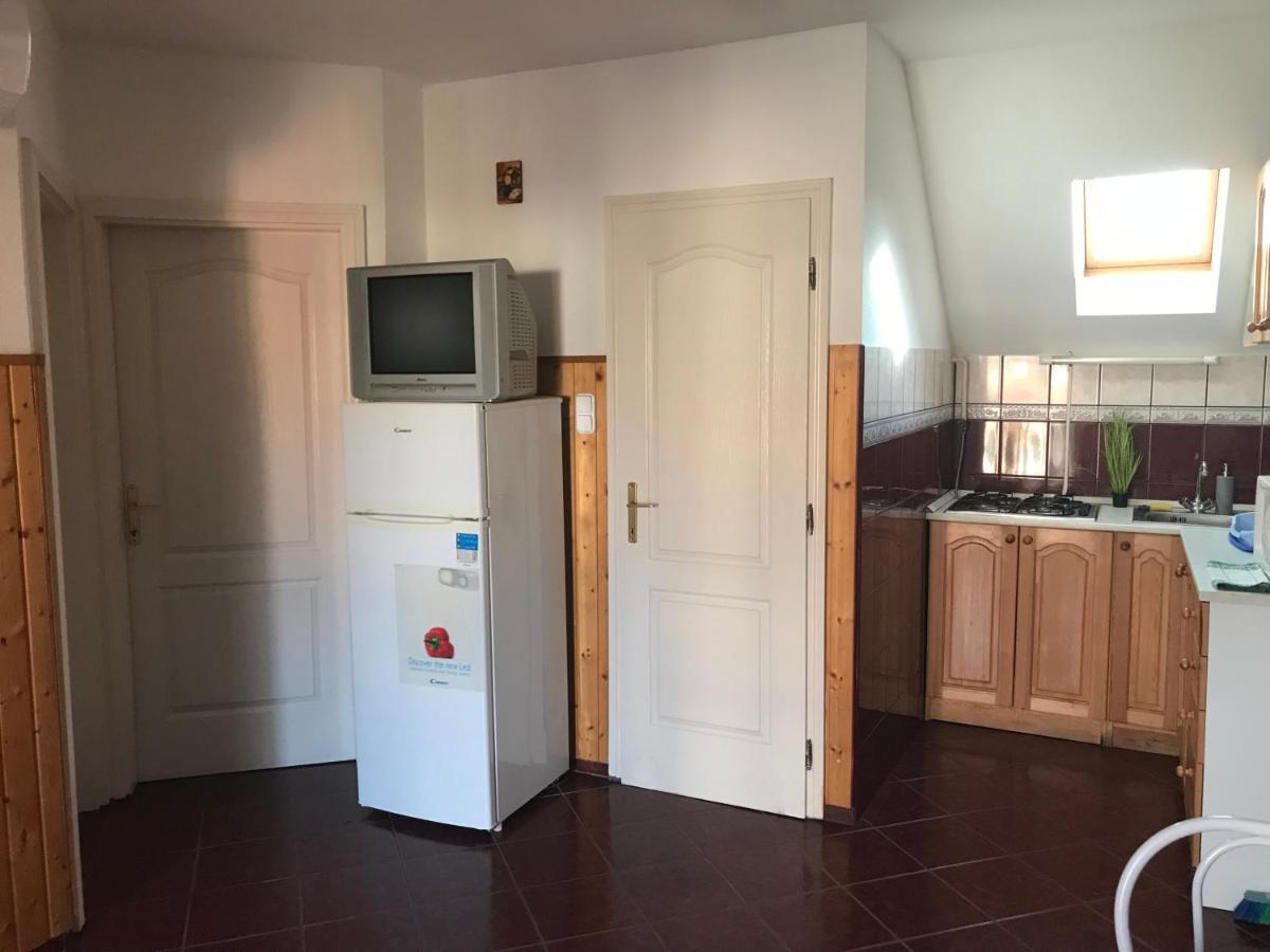 Edu Apartman Hajdúszoboszló Buitenkant foto