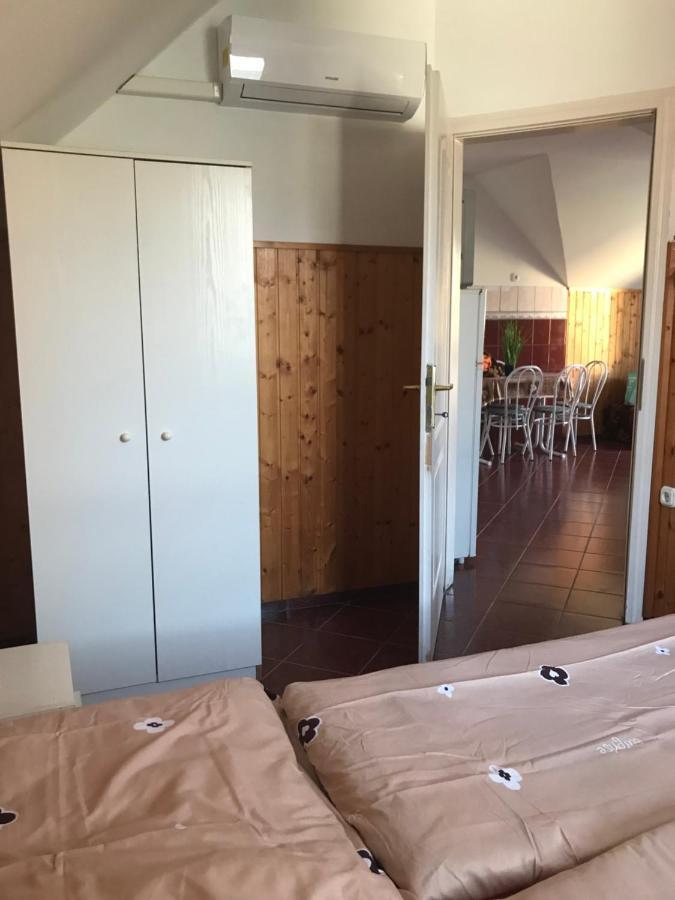 Edu Apartman Hajdúszoboszló Buitenkant foto