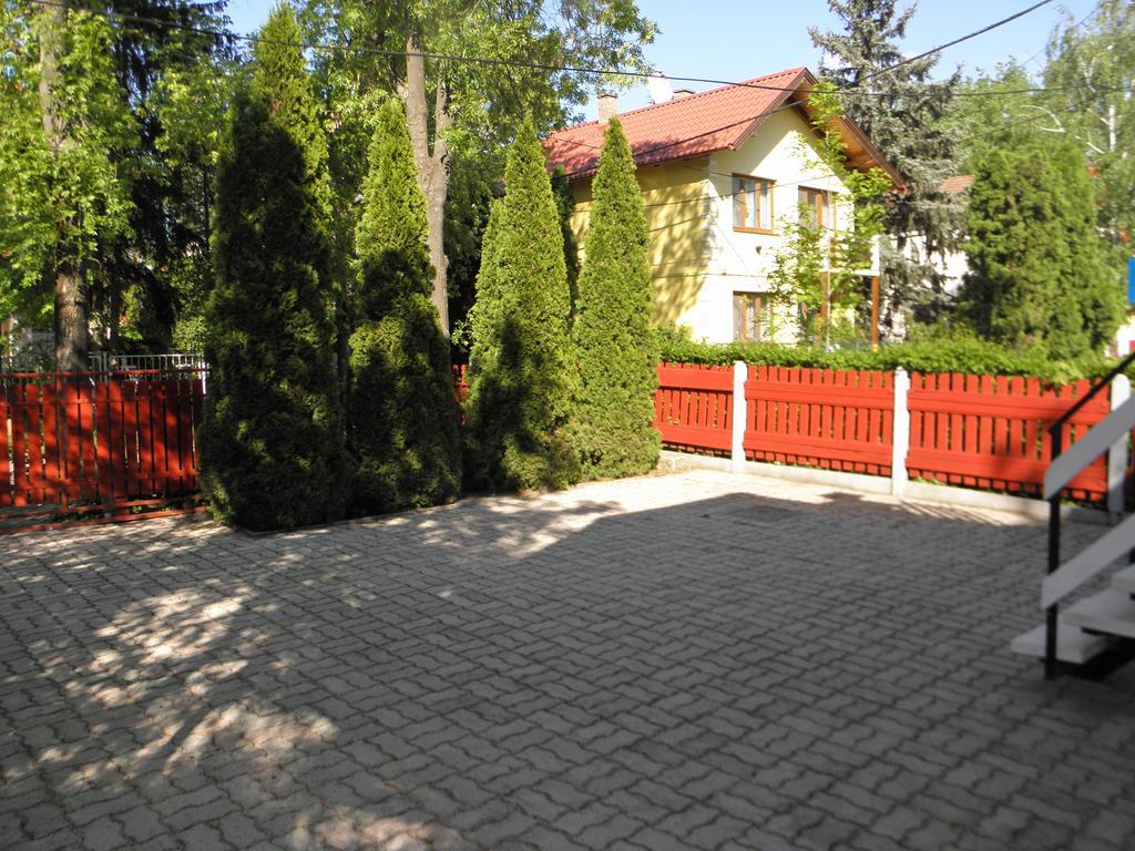Edu Apartman Hajdúszoboszló Buitenkant foto
